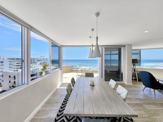 2 Bedroom Property for Sale in Sea Point Western Cape